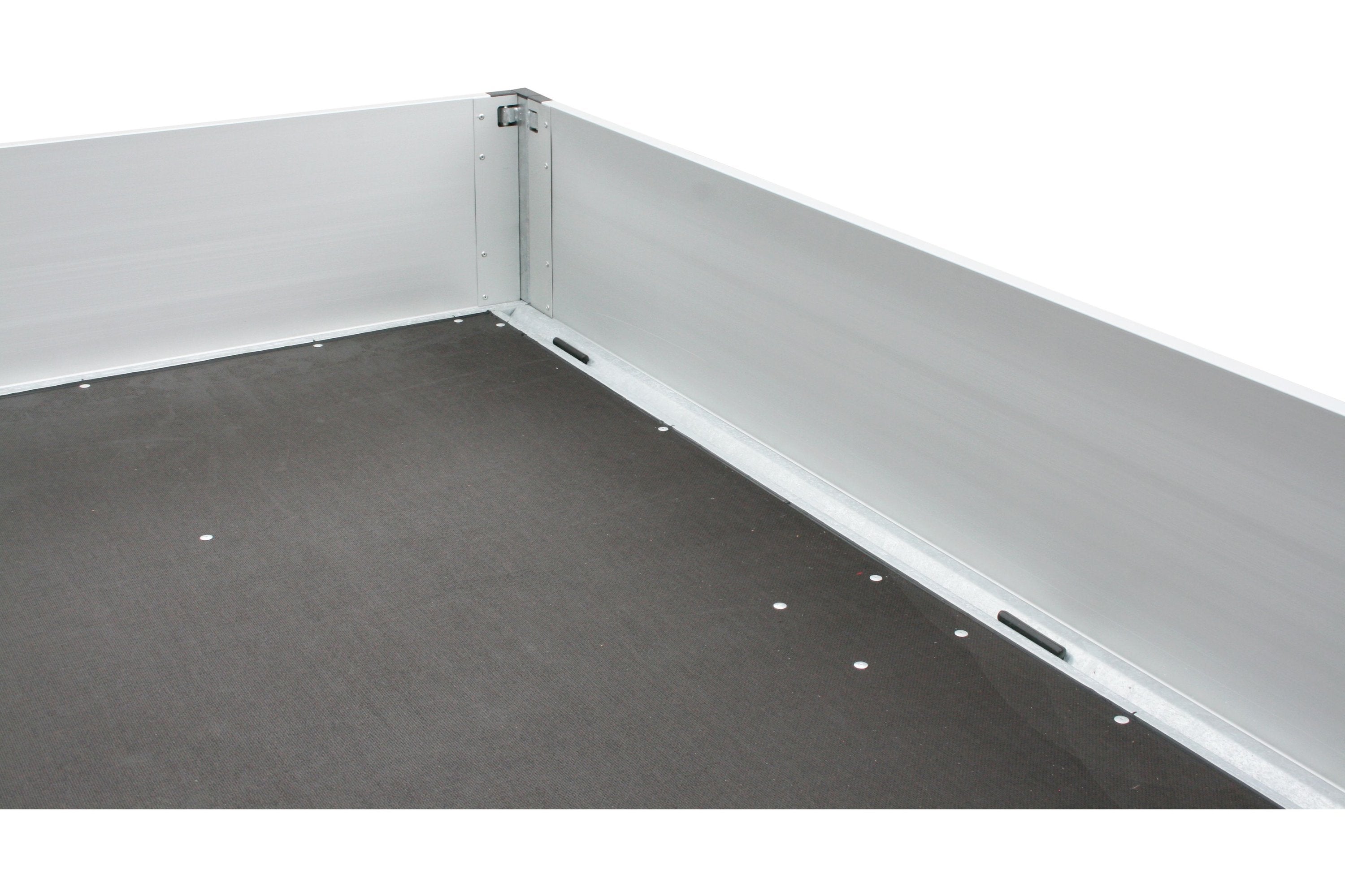 13P115 | Aluminium | Ladmål 210 x 144 x 35 cm | 1350 kg