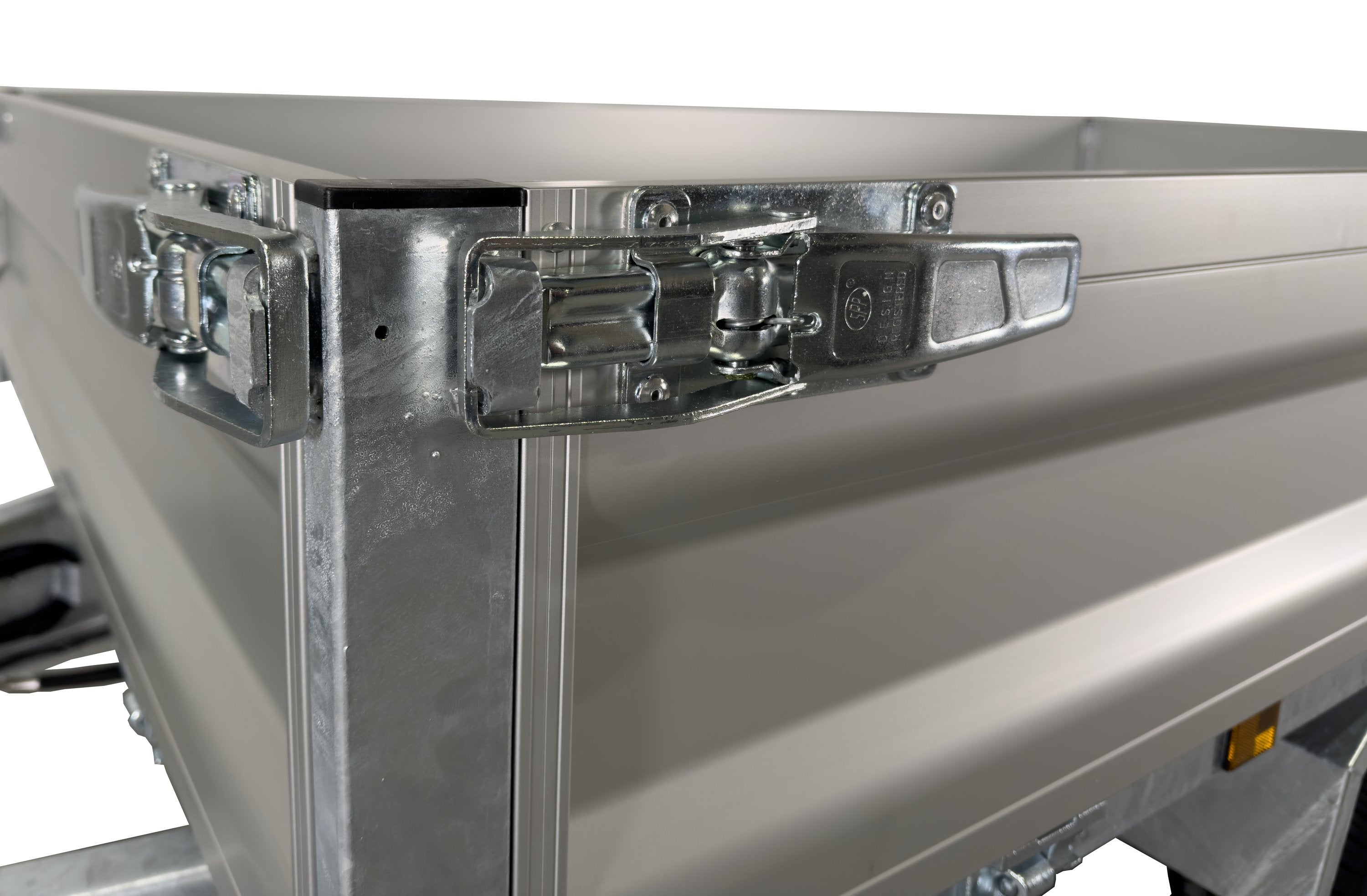 Variant 1815 T2 Tiptrailer | Aluminium/Stål | Ladmål 254 x 145 x 35 cm | 1800 kg