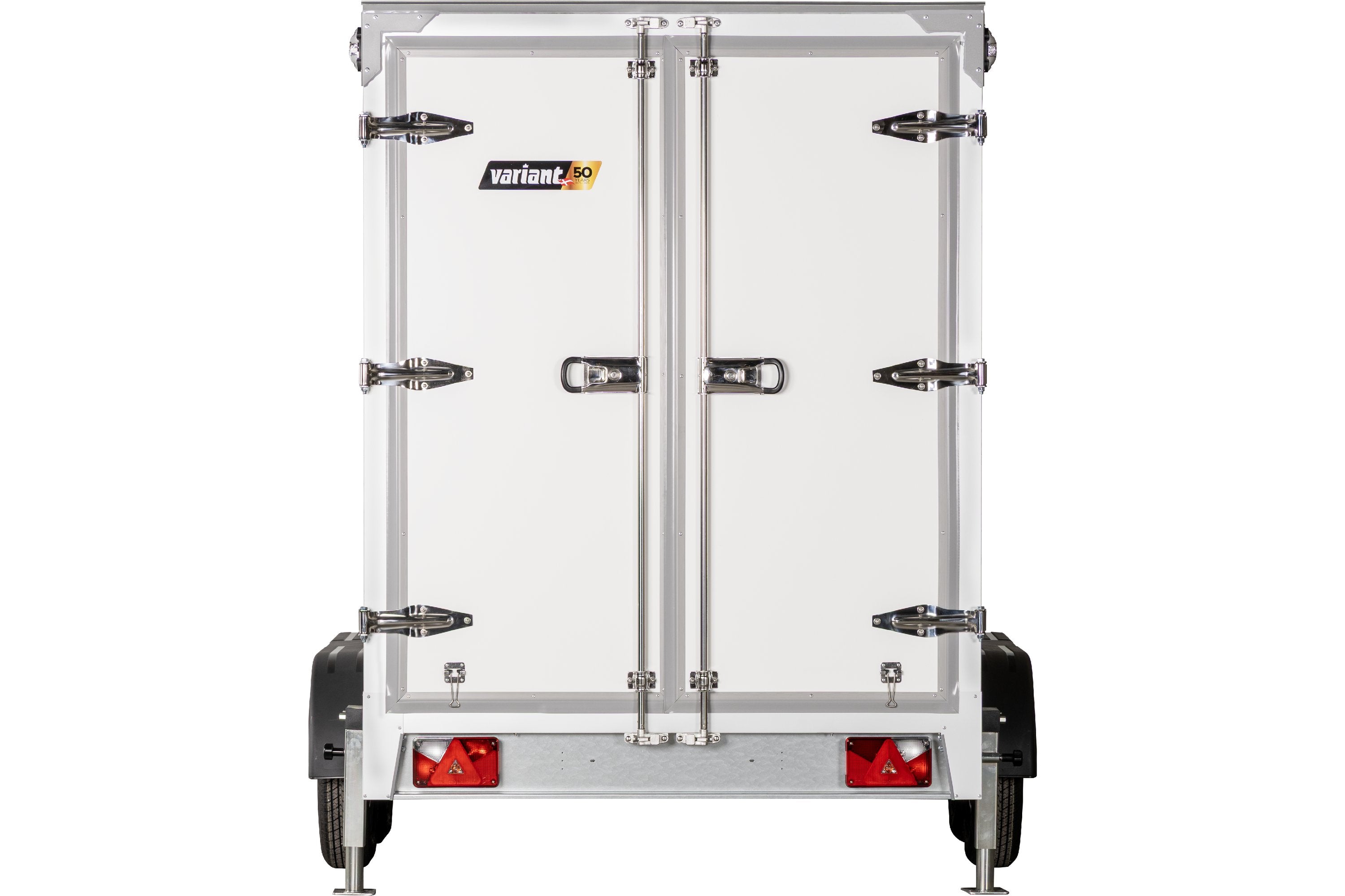 Variant 2017 F3 Classic | Aluminium | Ladmål 288 x 152 x 181 cm | 2000 kg