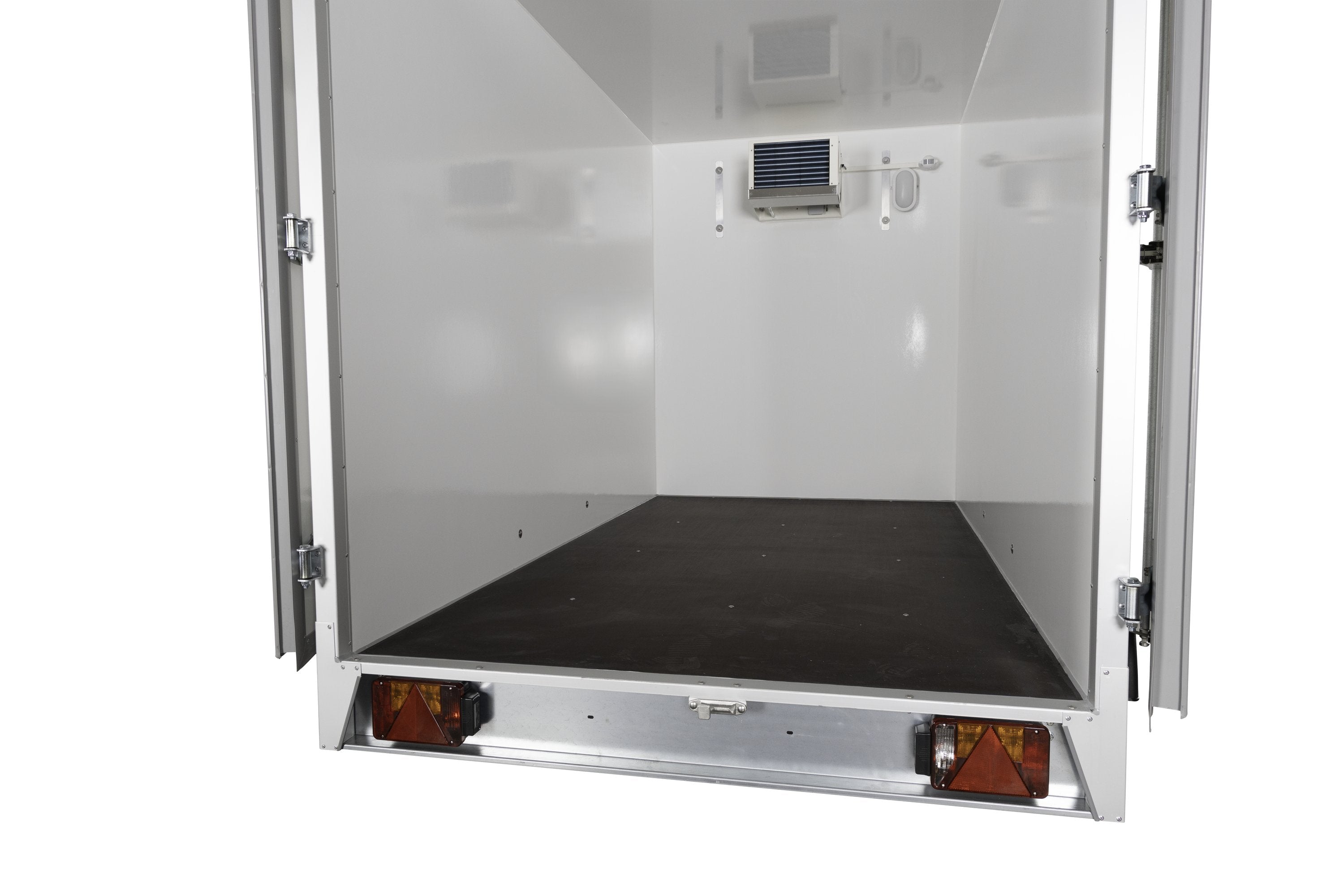 2017 K3 Basic | Sandwichpanel (isoleret) | Ladmål 293 x 158 x 190 cm | 2000 kg