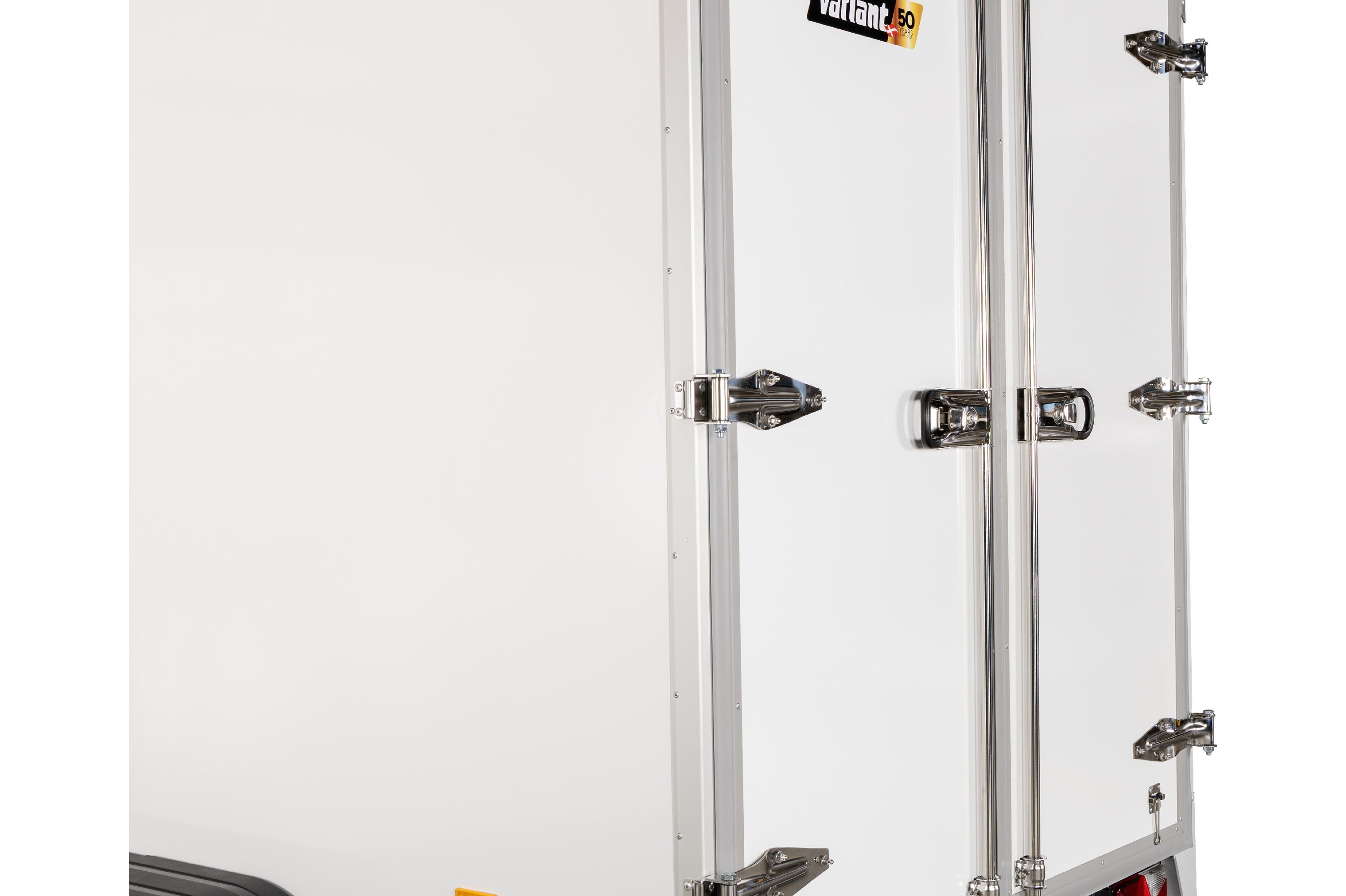 Variant 2517 K3 Classic | Aluminium | Ladmål 295 x 158 x 190 cm | 2500 kg