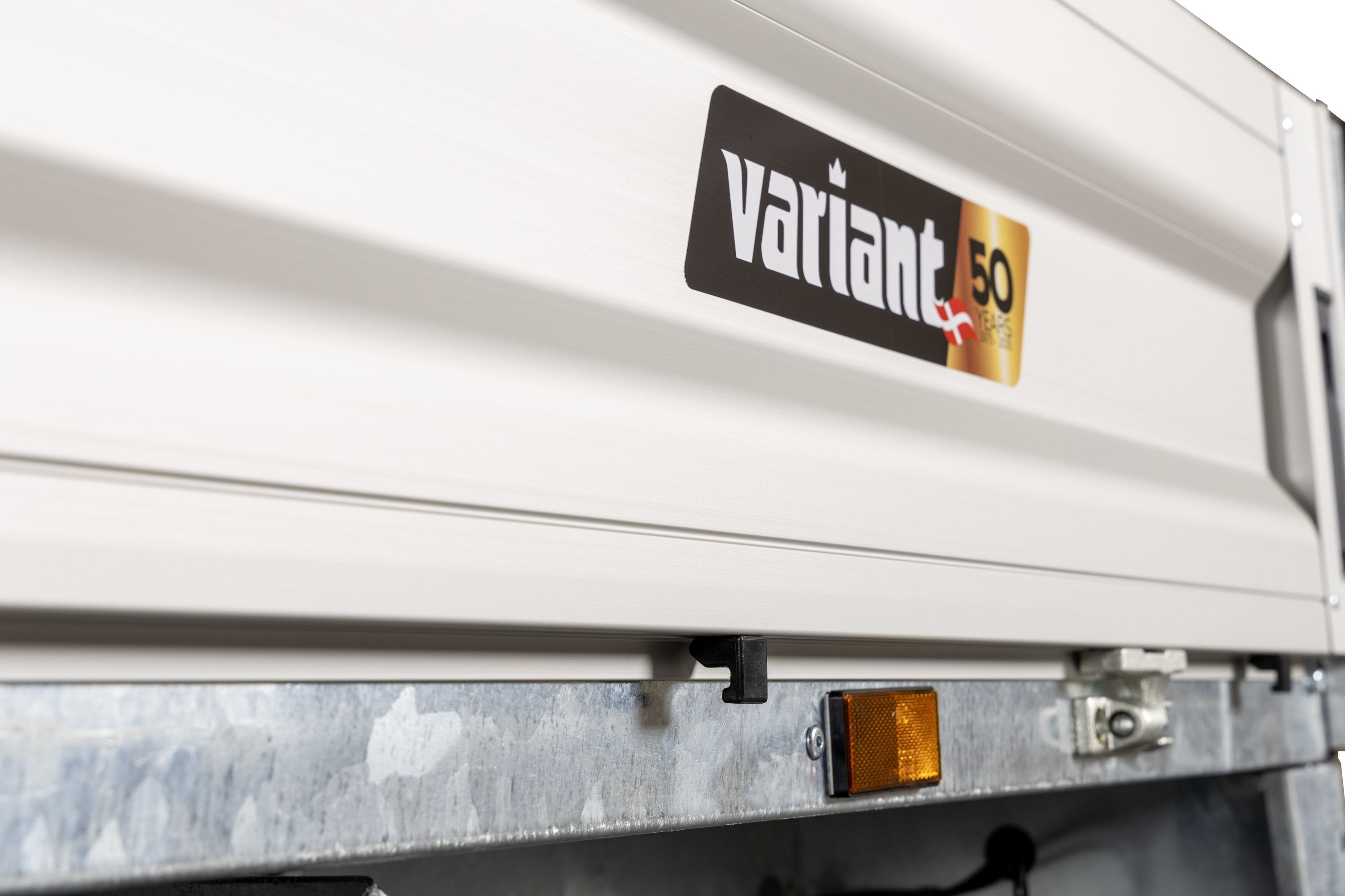 Variant 3021 P3 Trailer | Aluminium | Ladmål 315 x 205 x 35 cm | 3000 kg