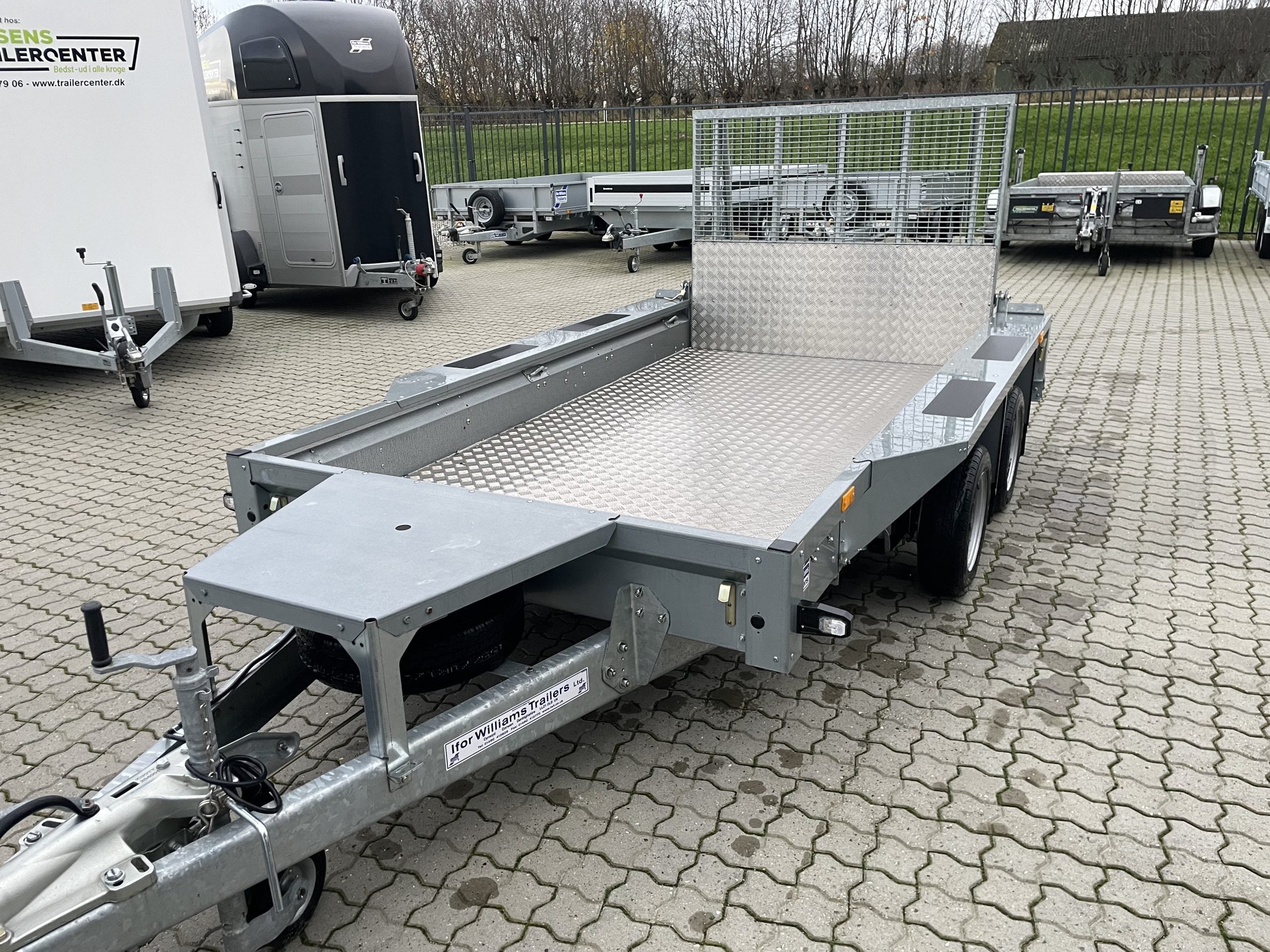 IFOR WILLIAMS 6x105HD - OPRYDNINGSSALG