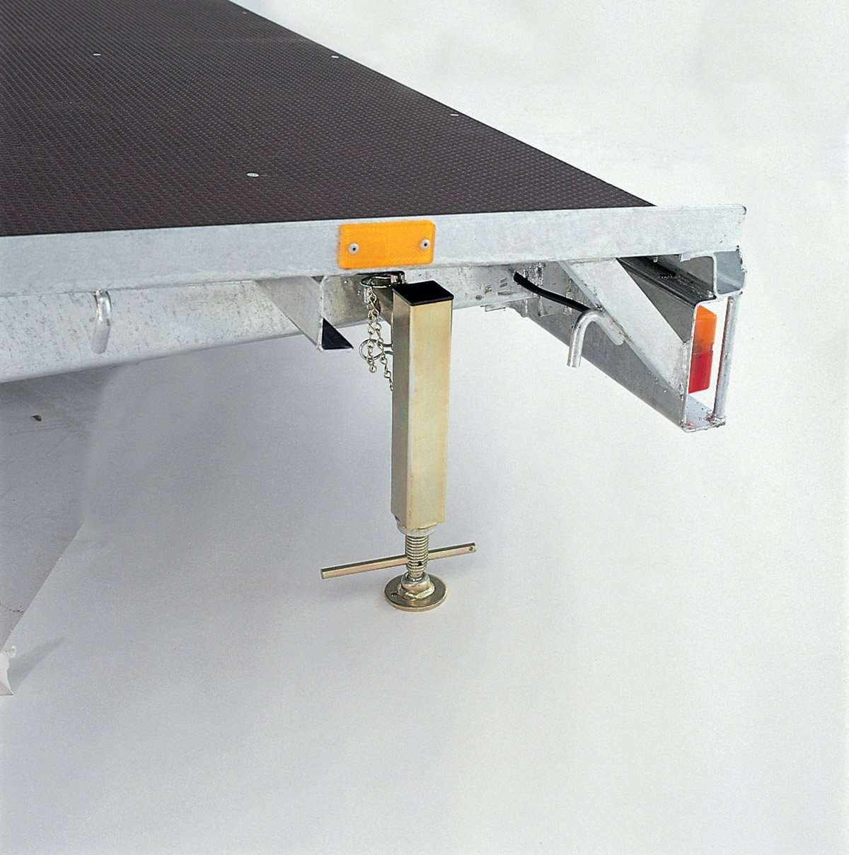 Ifor Williams LT105 Ladtrailer | 2 aksler, 13" hjul | Maskin- og autotrailere | 2000 kg