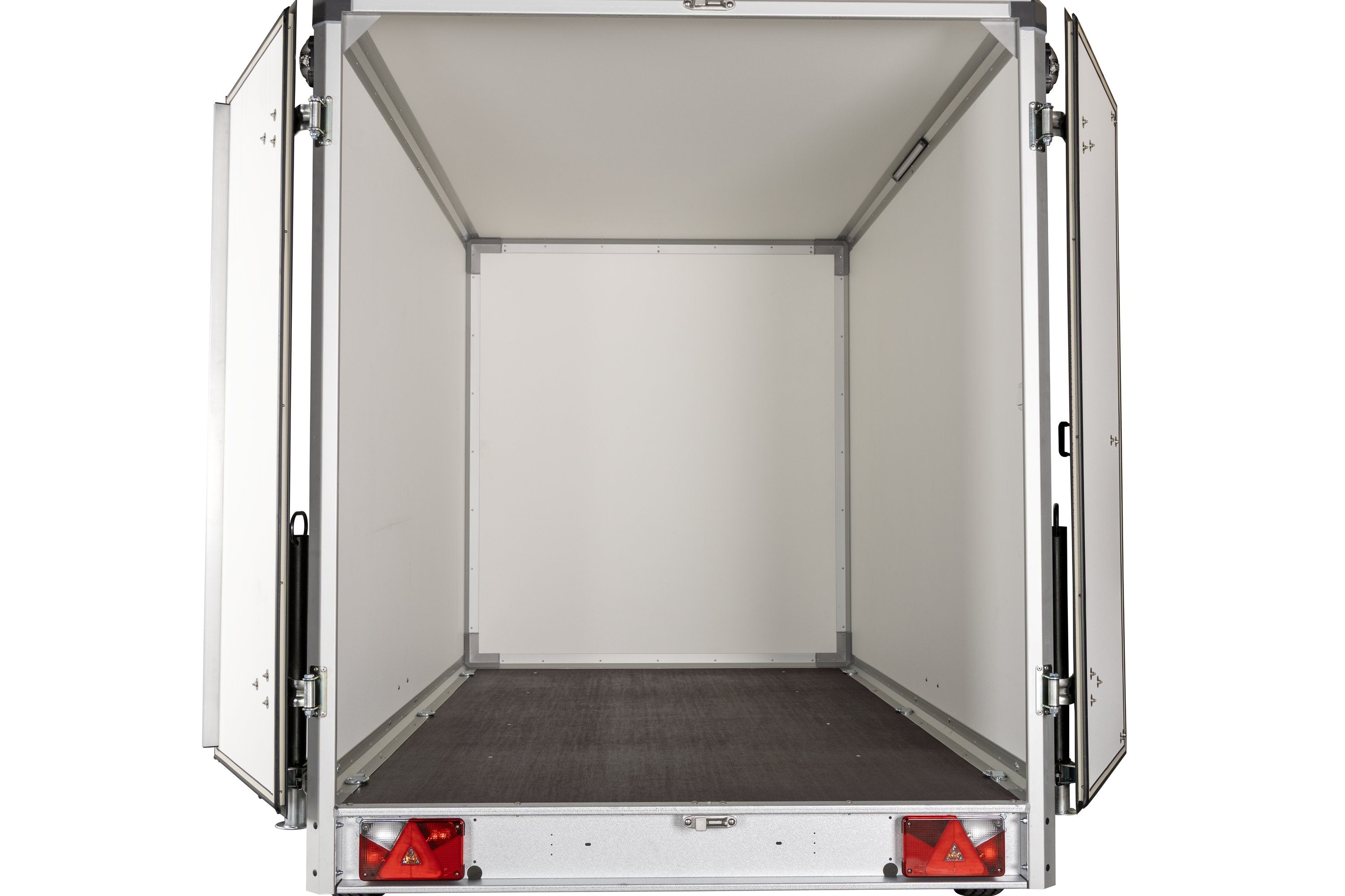 1317 C3 Edition | Træ (finer) | Ladmål 302 x 168 x 188 cm | 1350 kg