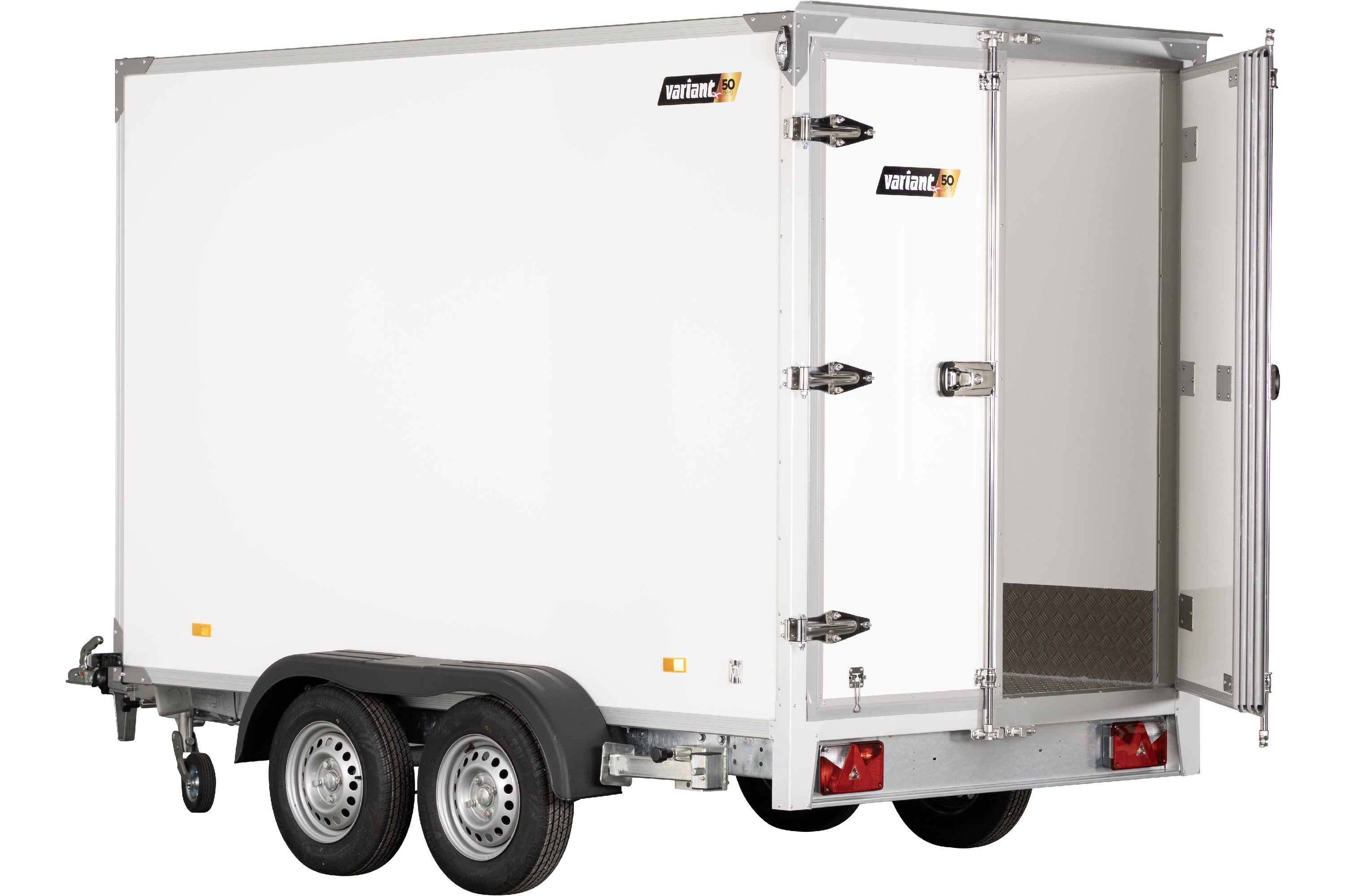 Variant 2017 F3 Classic | Aluminium | Ladmål 288 x 152 x 181 cm | 2000 kg