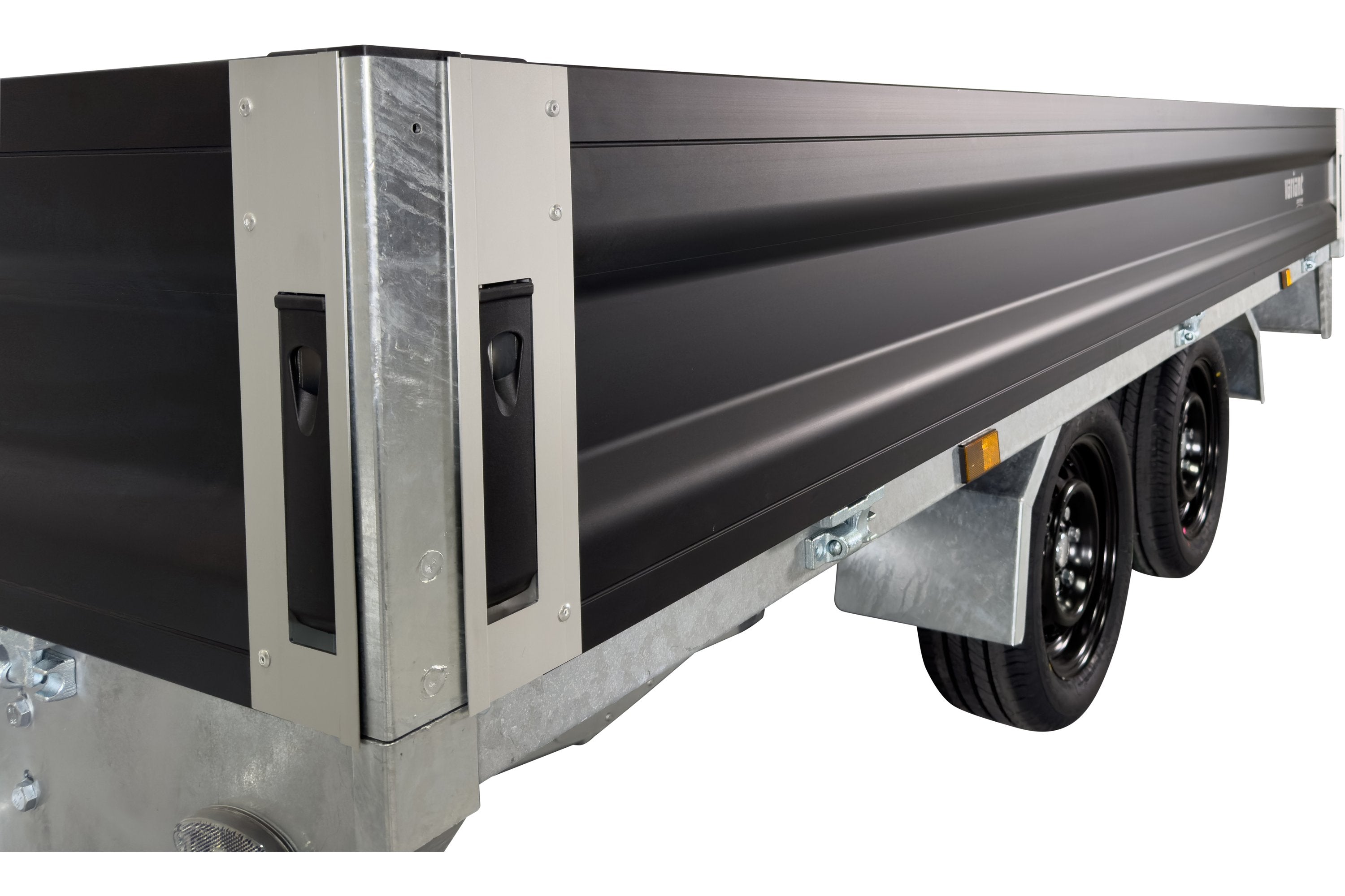 2018 P3 Edition | Aluminium | Ladmål 315 x 175 x 35 cm | 2000 kg