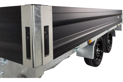 2018 P3 Edition | Aluminium | Ladmål 315 x 175 x 35 cm | 2000 kg