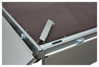Variant 3018 P4 Classic Trailer | Aluminium | Ladmål 415 x 175 x 35 cm | 3000 kg
