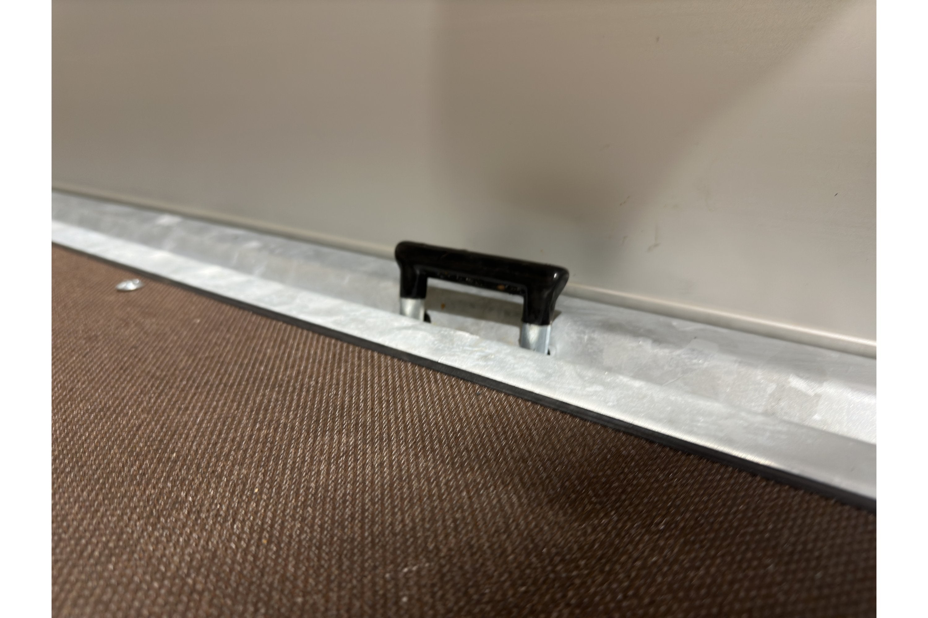 3562 UX | Aluminium | Ladmål 620 x 210 x 35 cm | 3500 kg