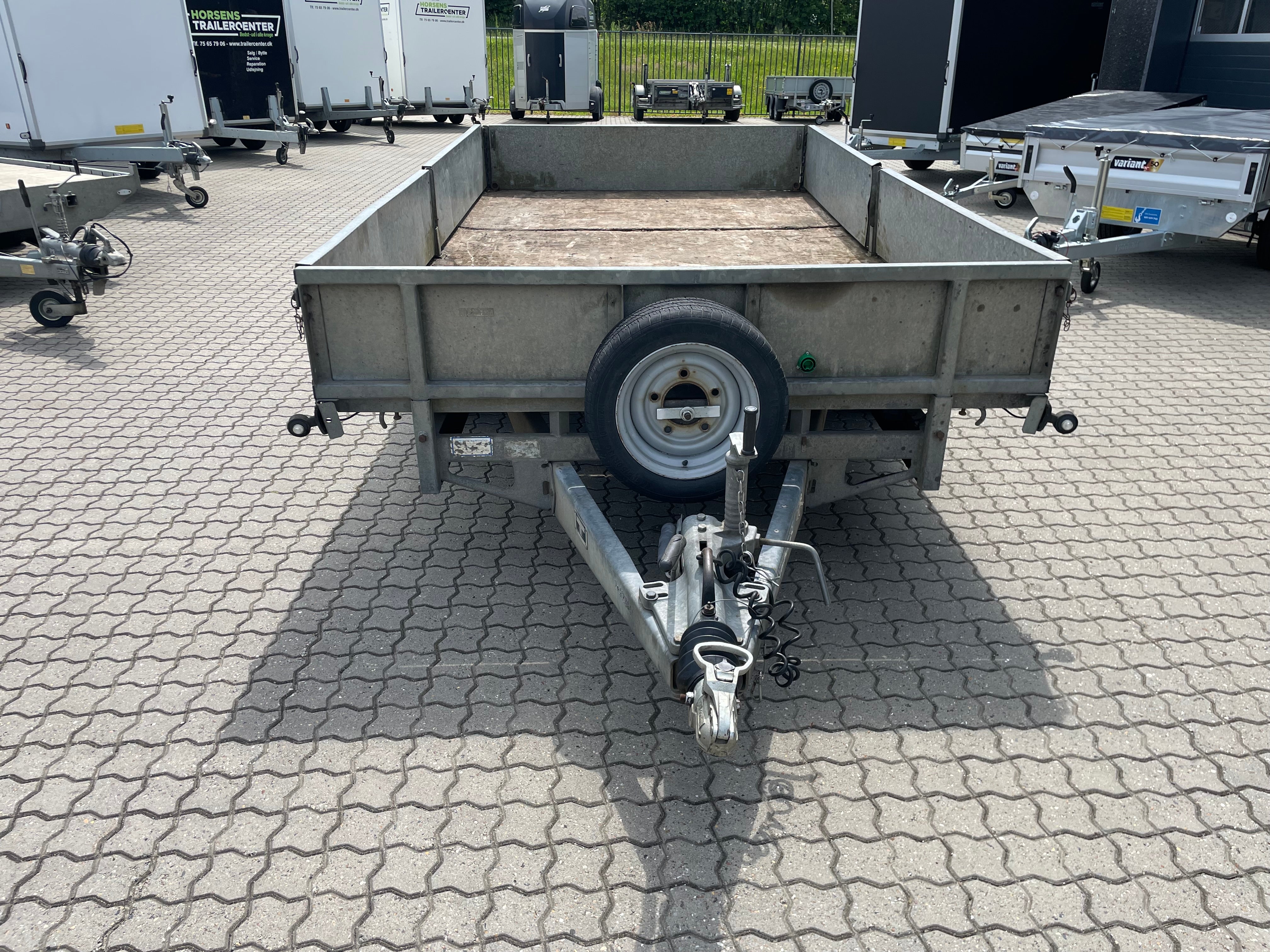 IFOR WILLIAMS  LM 126