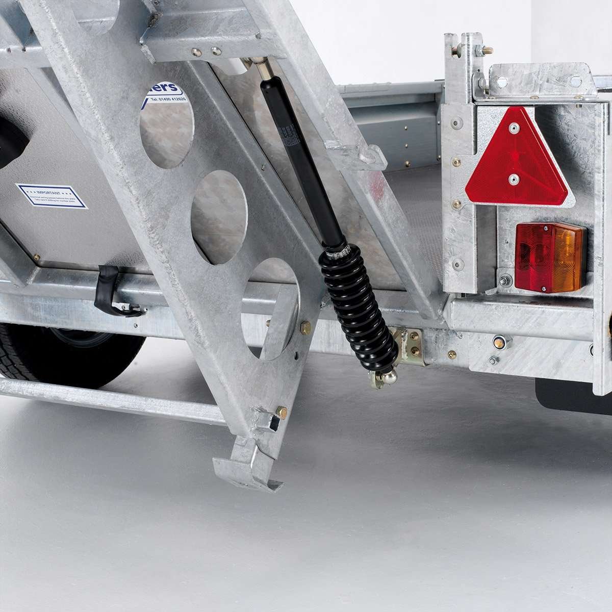 Ifor Williams GX84 Maskintrailer | Ladmål 245 x 127 x 265 cm | 2700 kg
